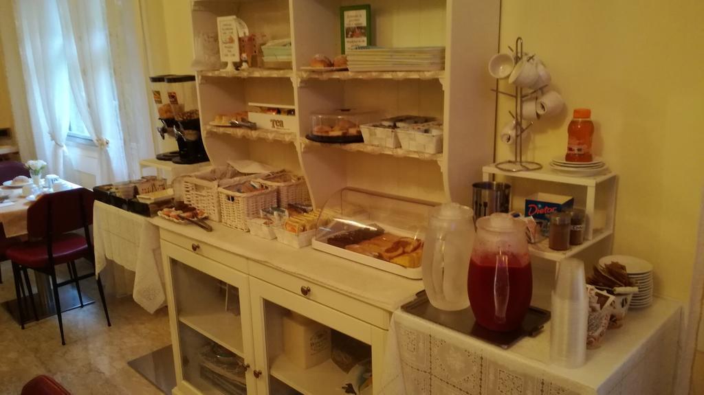 Villa Lauda B&B Римини Экстерьер фото